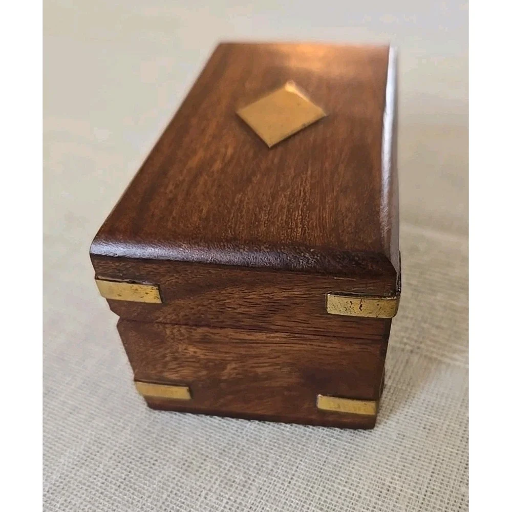 VTG Wooden Token/Keepsake/Trinket Box Hinged W/Brass Details 4